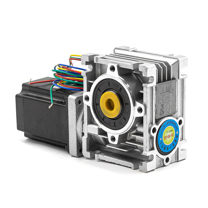 Шаговый двигатель 57HSG76-3004A(WG-1:15) c червячным редуктором